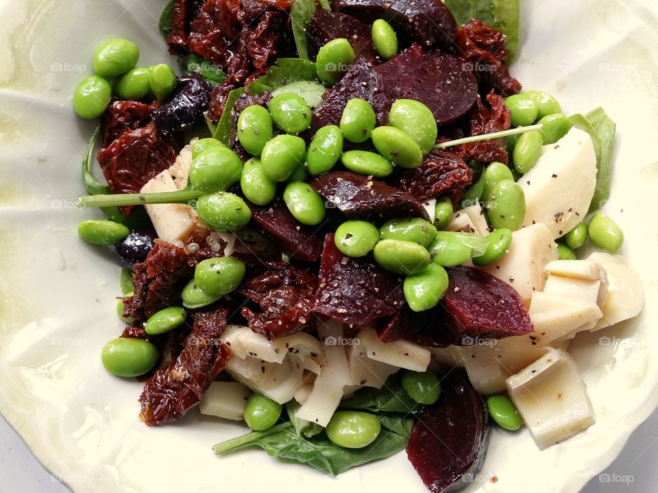 Edamame ,Beet, Spinach, Hearts of Palm, Sun Dried Tomato, Olive and Quinao Summer Salad