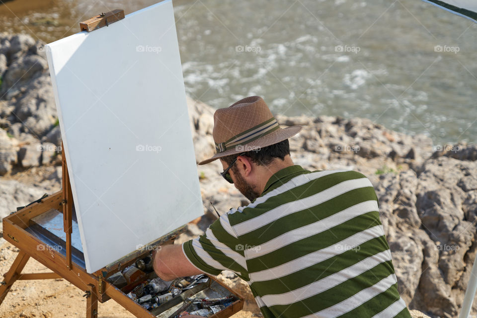 Painting at the seaside