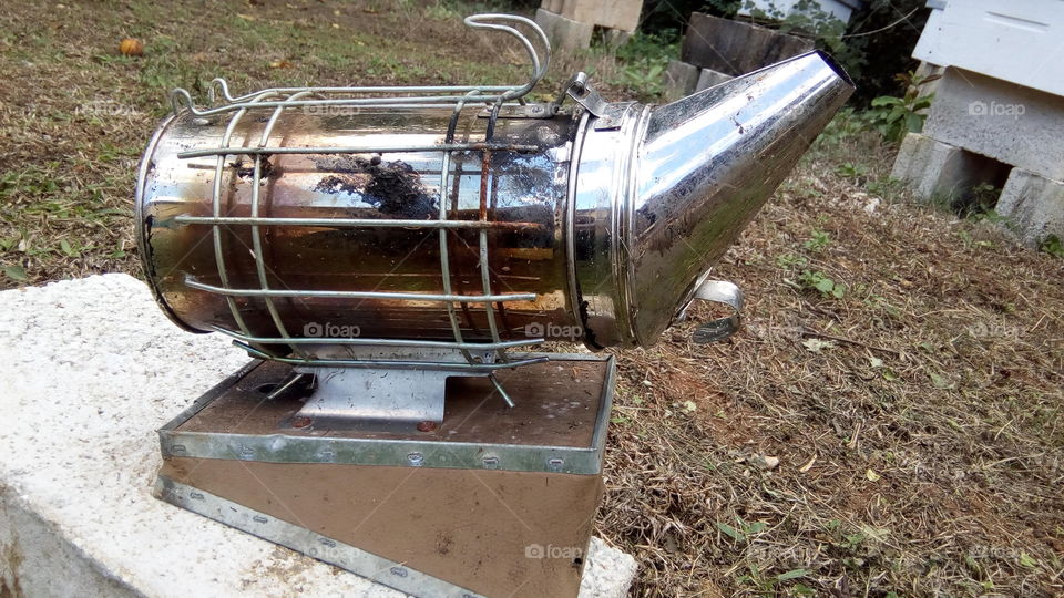 beekeeping smoker