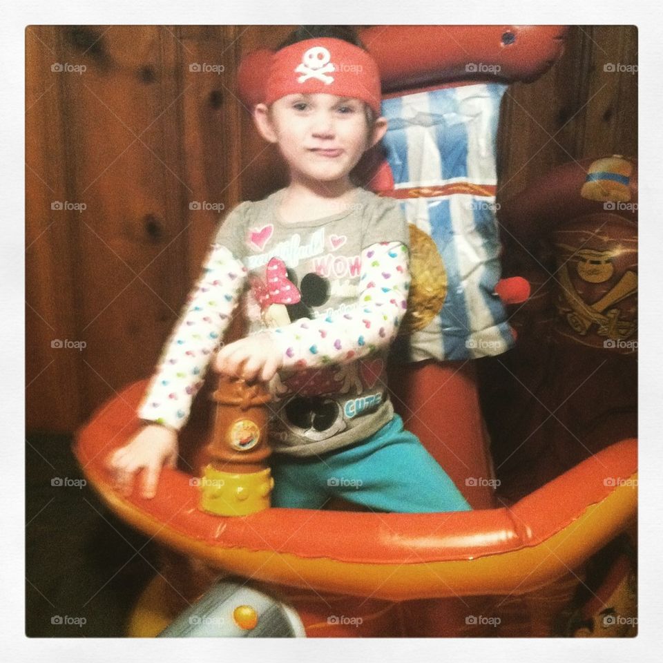 Maddie the Pirate 