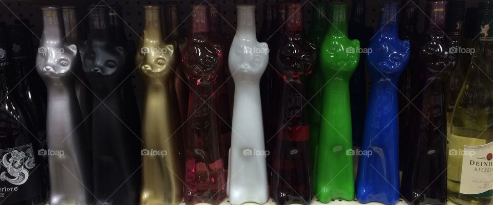 Wine o'clock with 🐱 cats