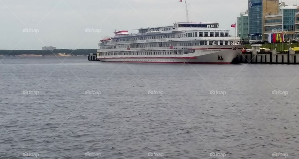 River cruises along the Volga by boat