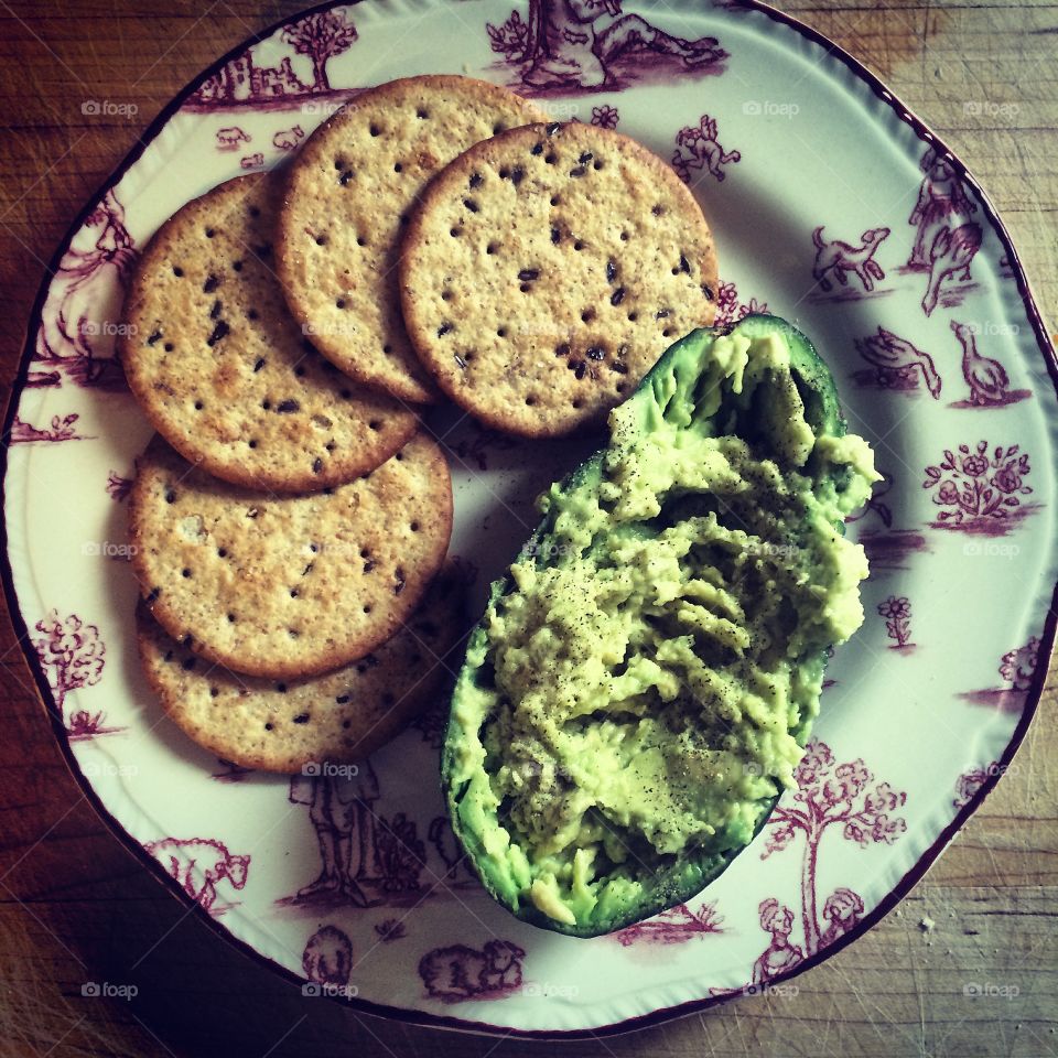 Avocado and organic crackers