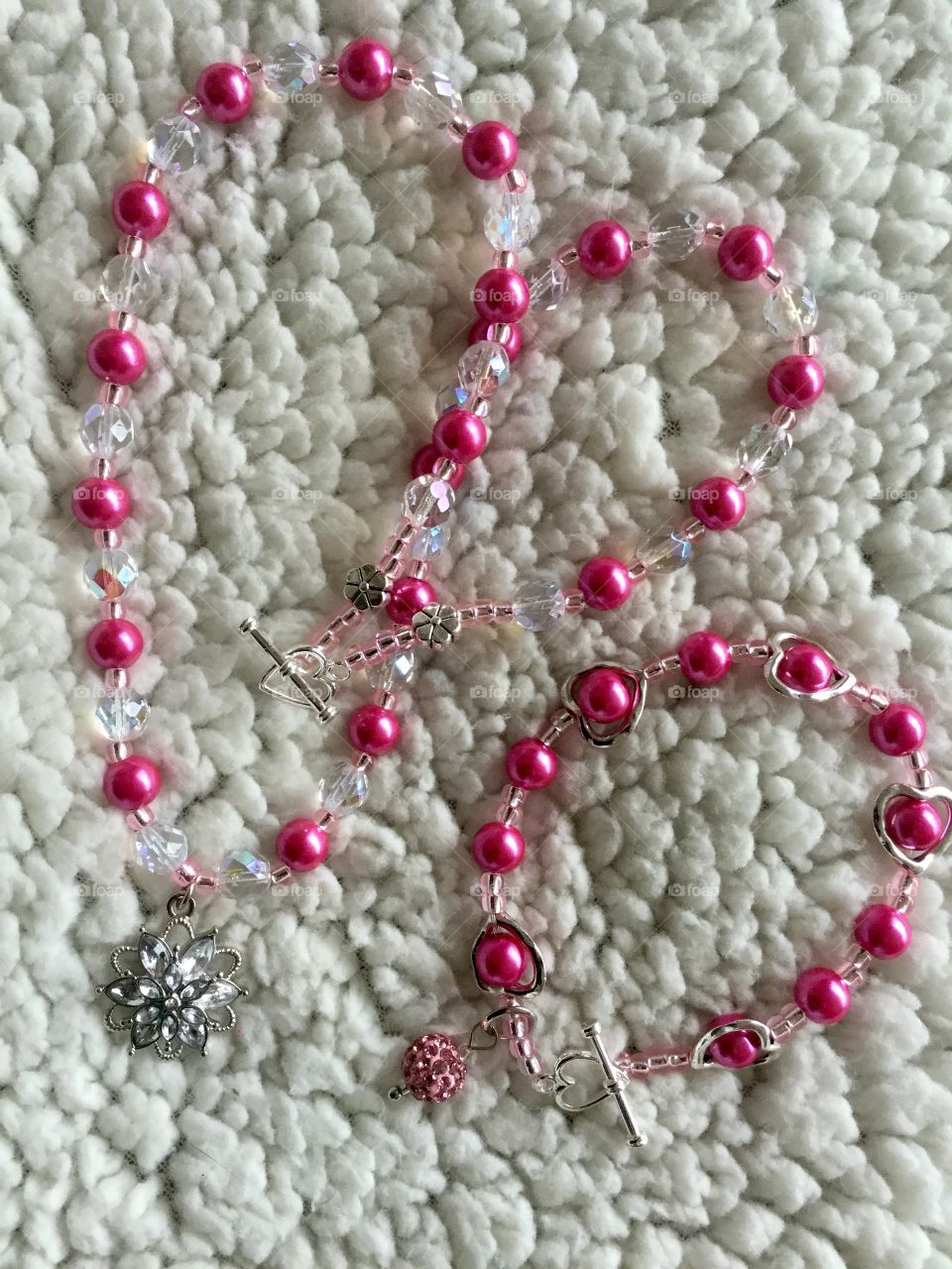 Hot pink and crystal beaded jewelry set 