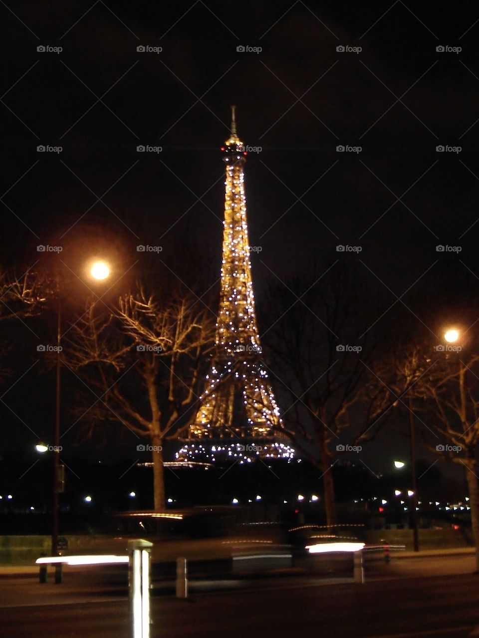 Sparkles on Eiffel Tower 