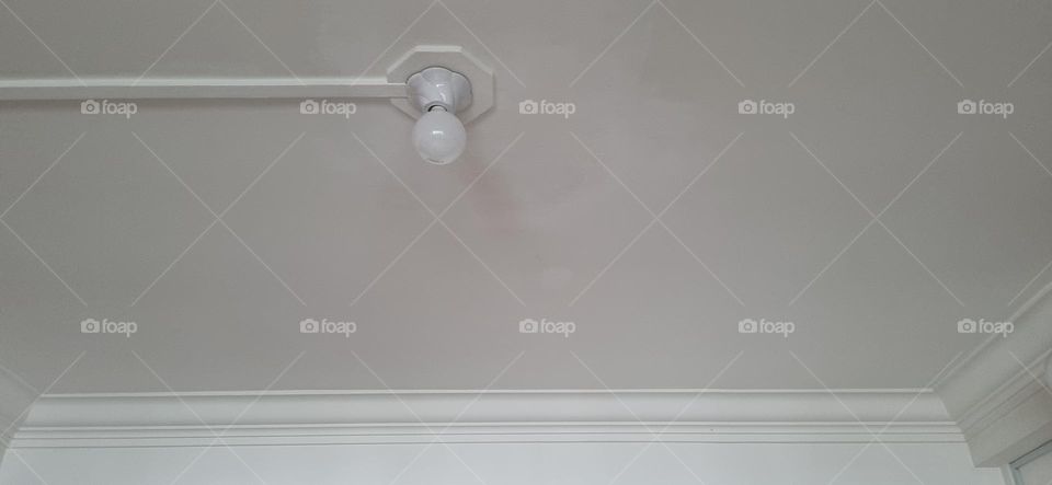 Octagonal base for ceiling lamp