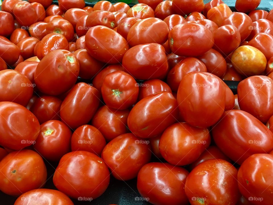 Red tomatoes