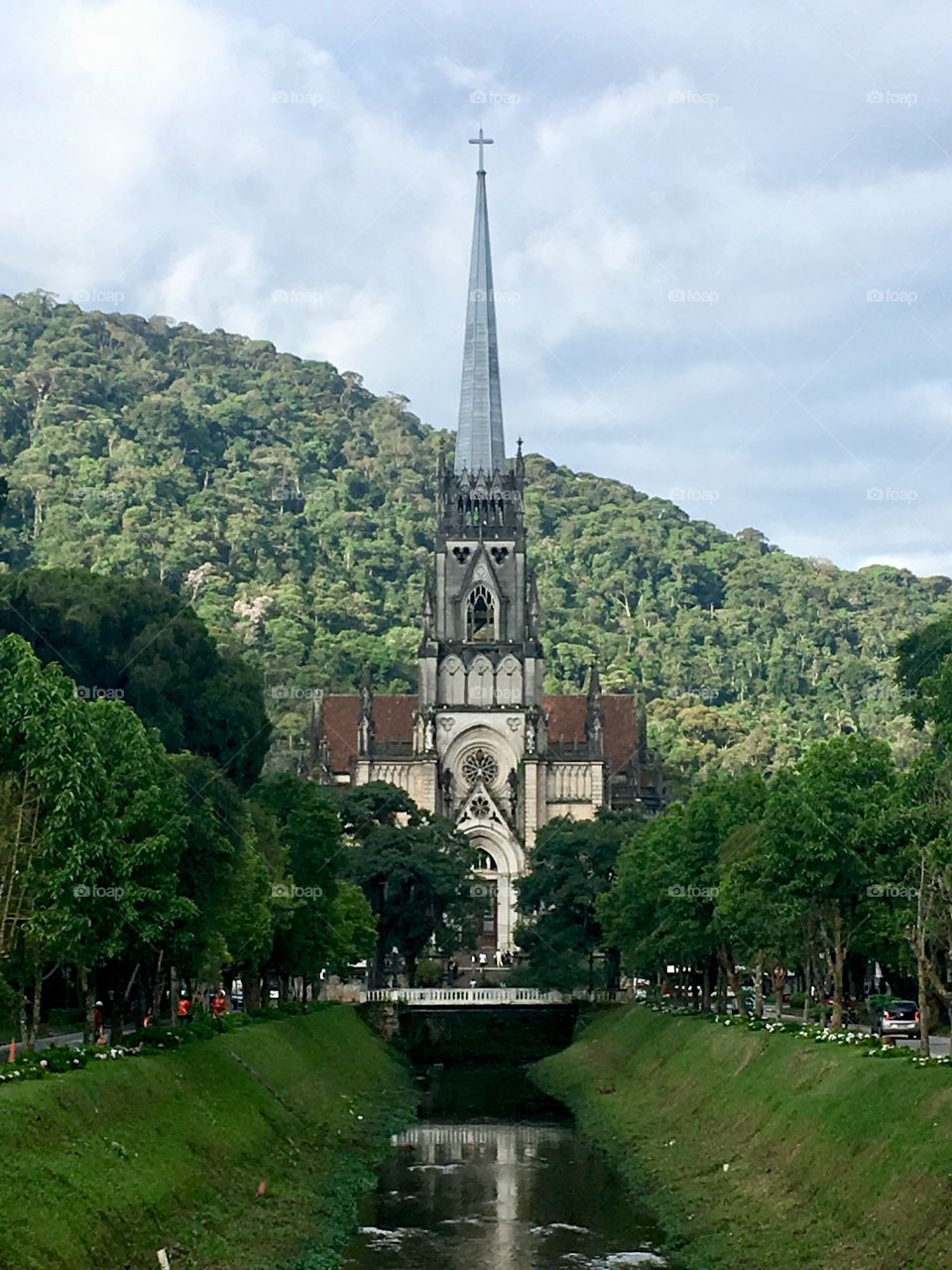 My favorite routine is to seek peace and spirituality! Here: St. Peter's Cathedral, Petrópolis (RJ), Brazil. / Minha rotina favorita é buscar a paz e a espiritualidade! Aqui: Catedral de São Pedro, Petrópolis (RJ), Brasil.