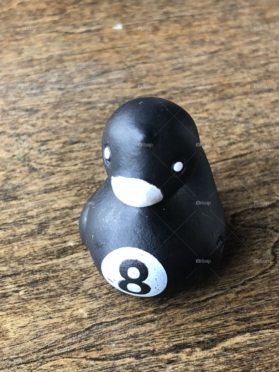 8 ball duck