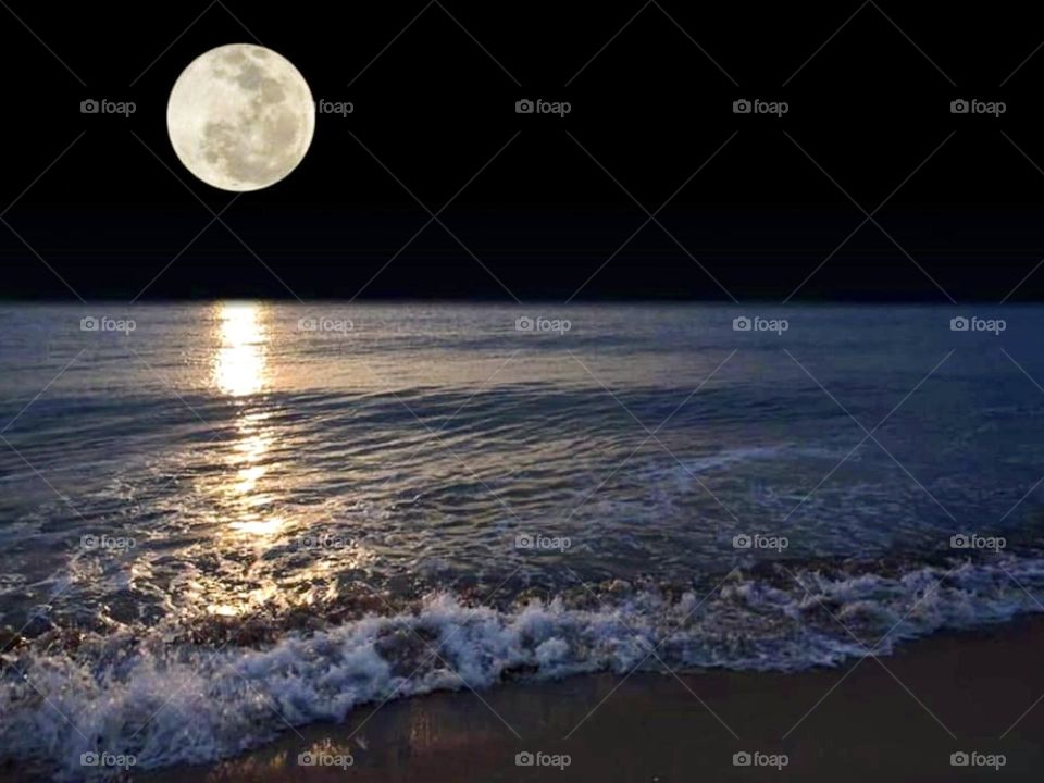 Full moon on the beach