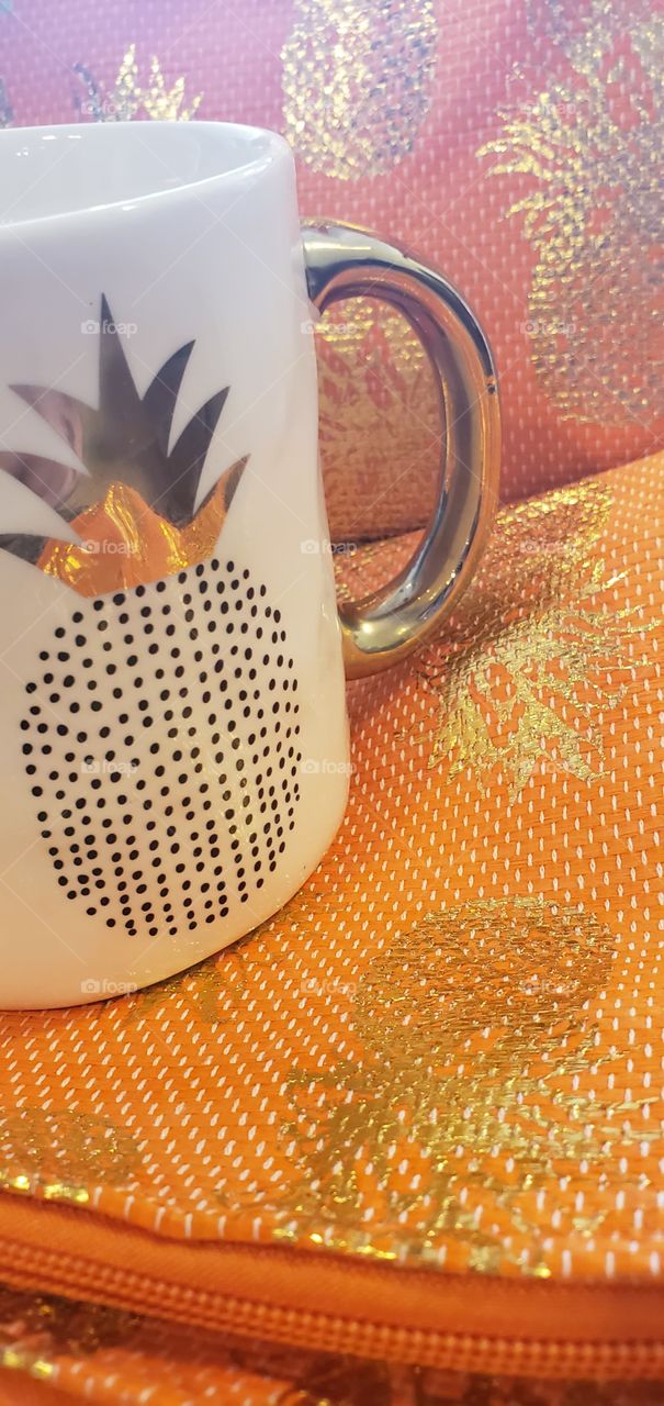 pineapple mug