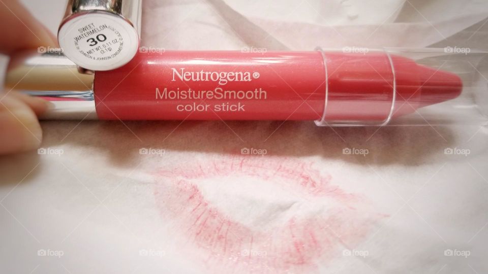 Neutrogena Moisture Lipstick