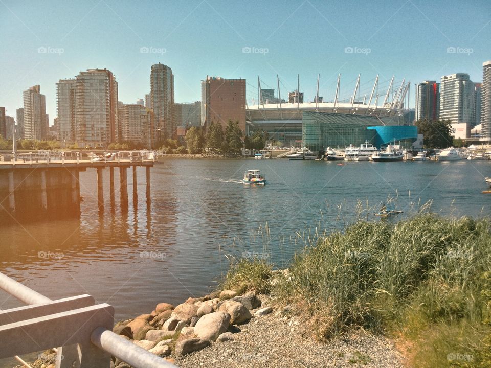 Walk along the Pacific Ocean in Vancouver, British Columbia 