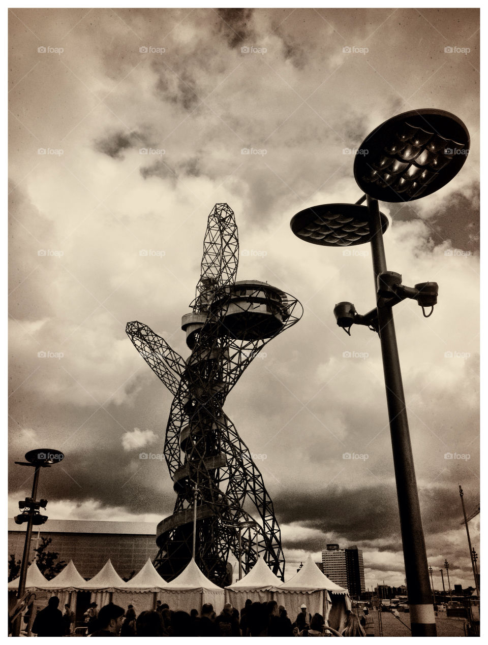 sculpture black and white olympics london 2012 by jbrinkler