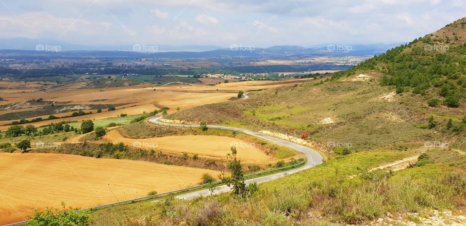 Camina una milla en mis zapatos. Ve lo que veo. Oye lo que oigo. Siente lo que siento. Entonces tal vez entiendas por qué hago lo que hago.
Hasta entonces, no me juzgues.
