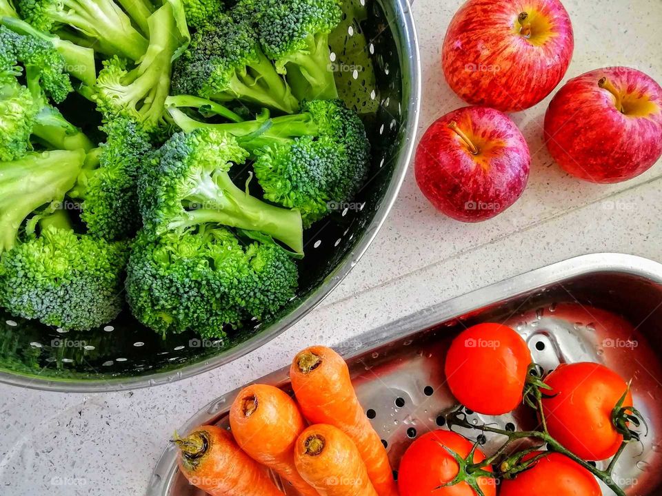 Let's eat vegetables and fruit