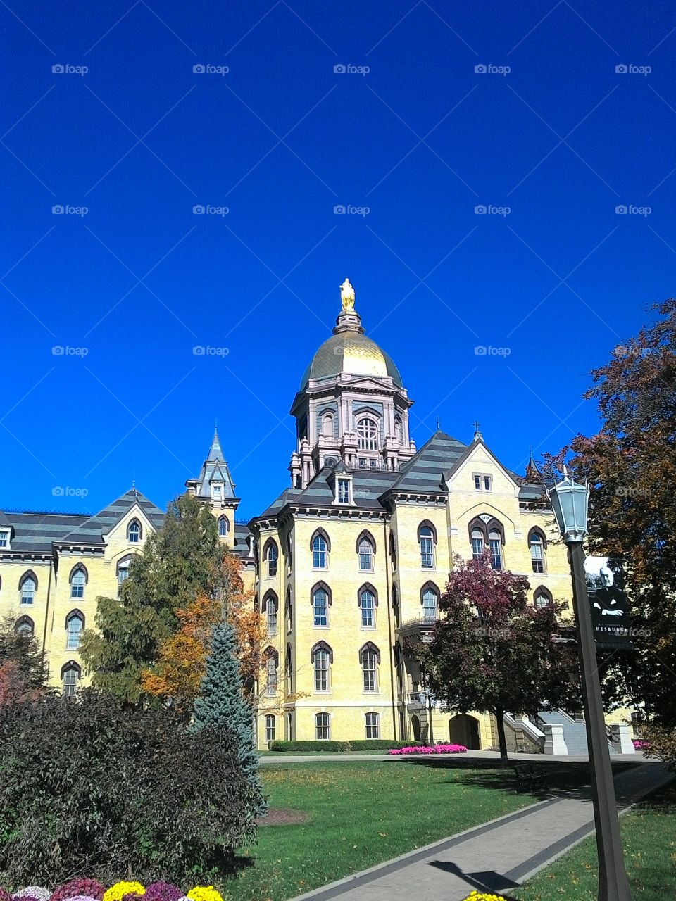 notre dame administration. ND administration building