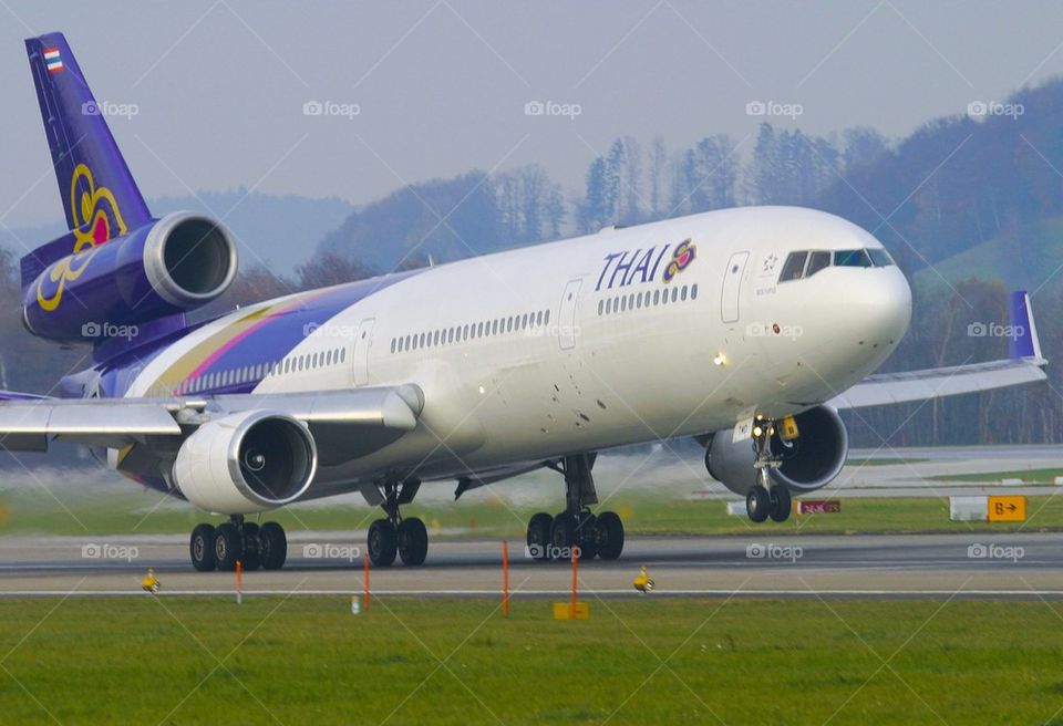 THAI AIRWAYS INTERNATIONAL MD-11 ZRH