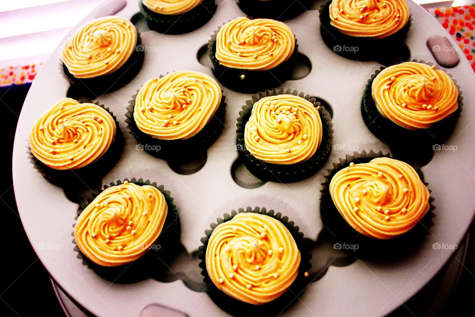 Cupcakes.