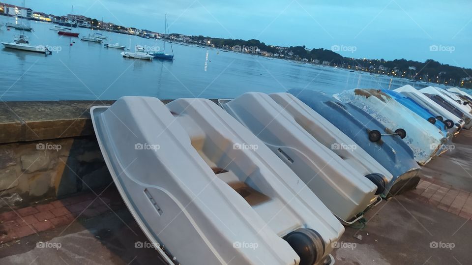 Más y más botes para navegar