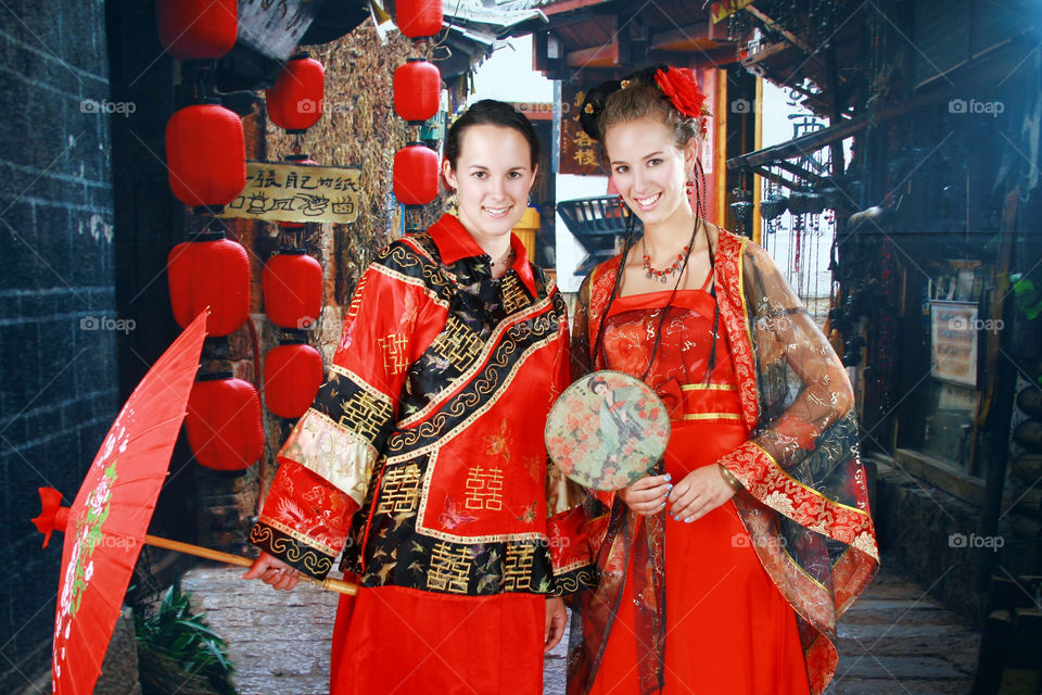 red chinese fan girls by mengzishiliu