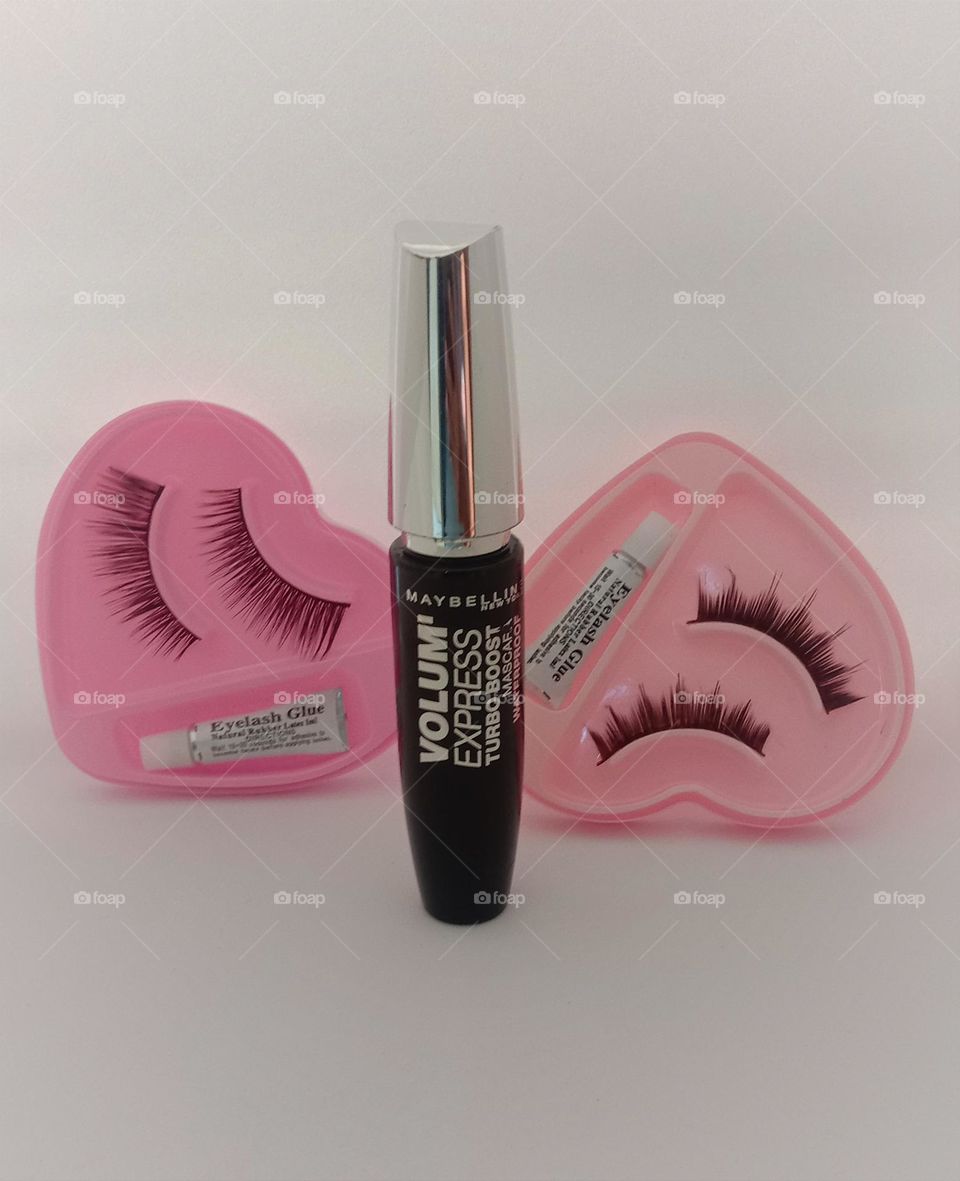 Eyelashes and mascara