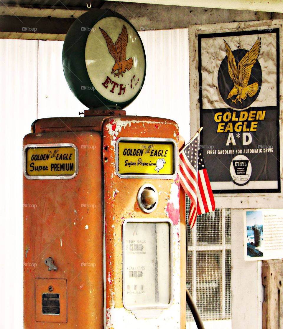 old time Gass pump