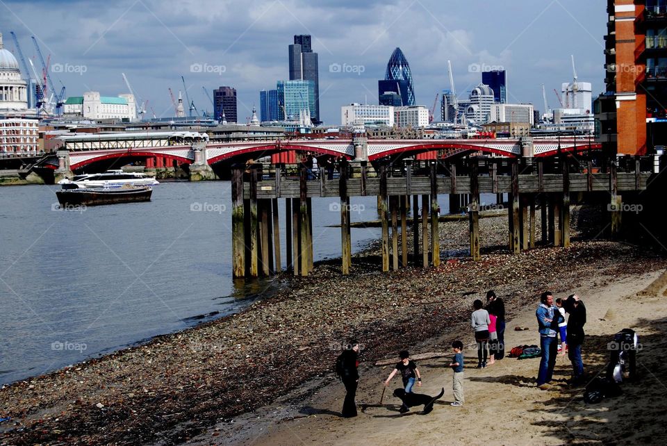 London. Thames Embankment. A day off with the kids and the dog.