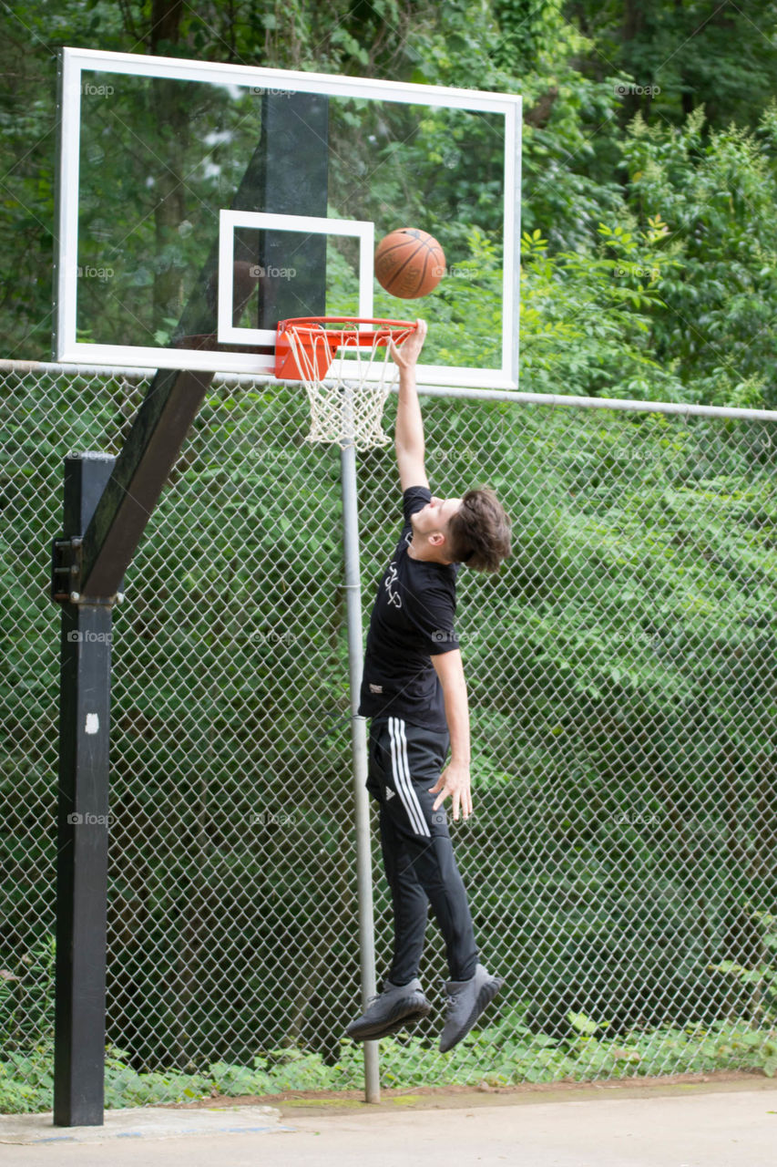 playing basketball is happiness