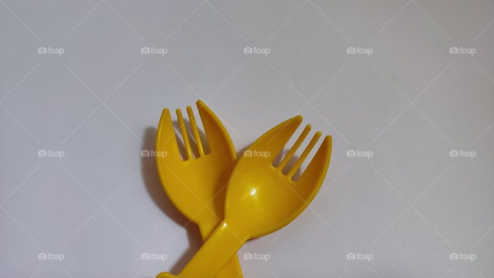 Forks, yellow forks