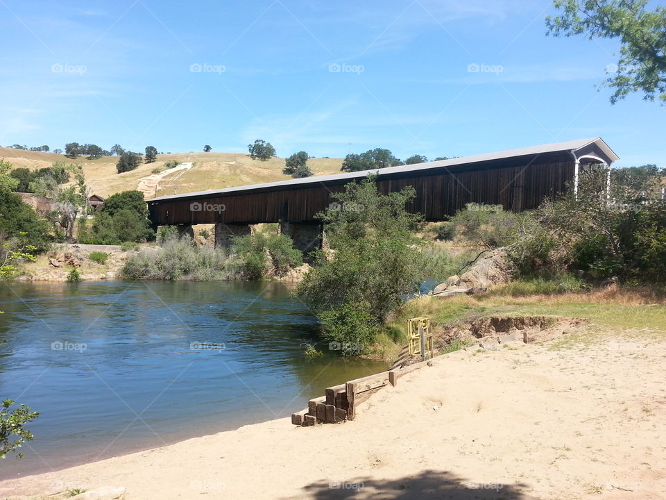 Knights Ferry Covered Bridge and river