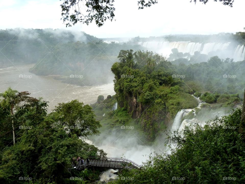 Iguaçu falls scene