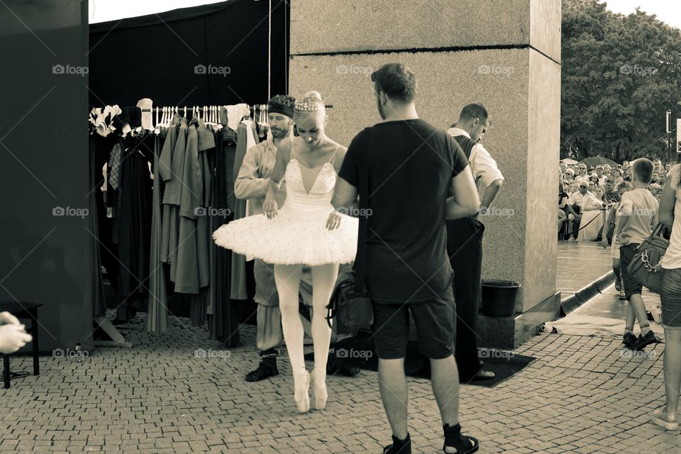 before the perfomance