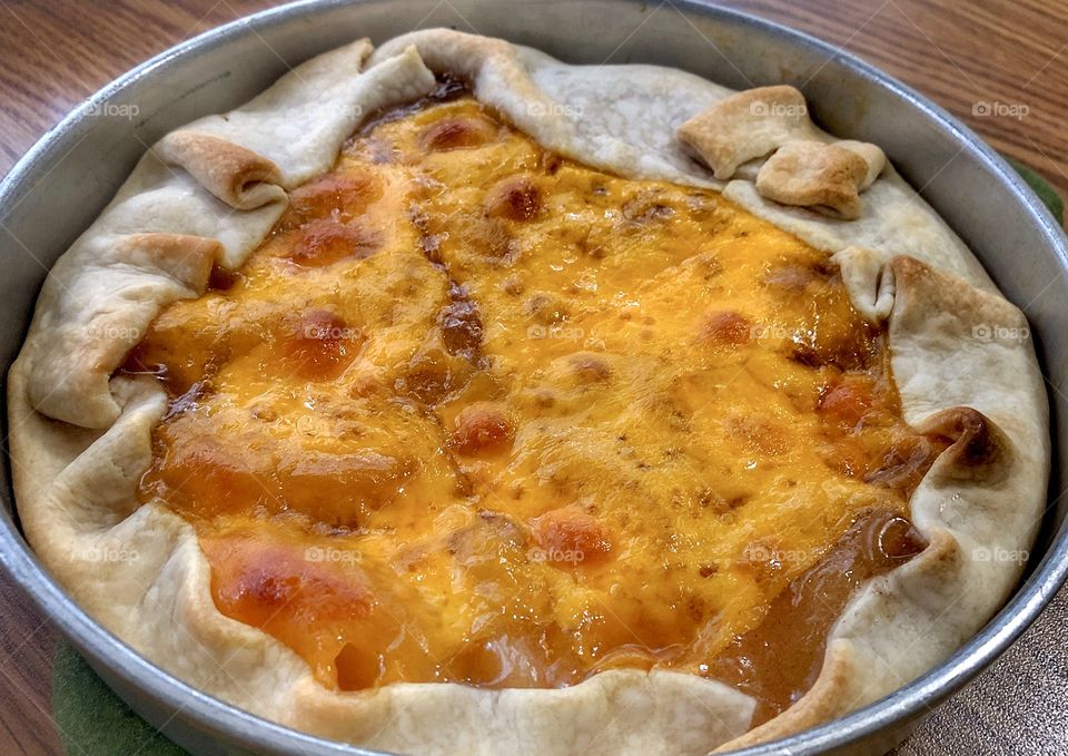 Homemade Apple and Cheddar Pie