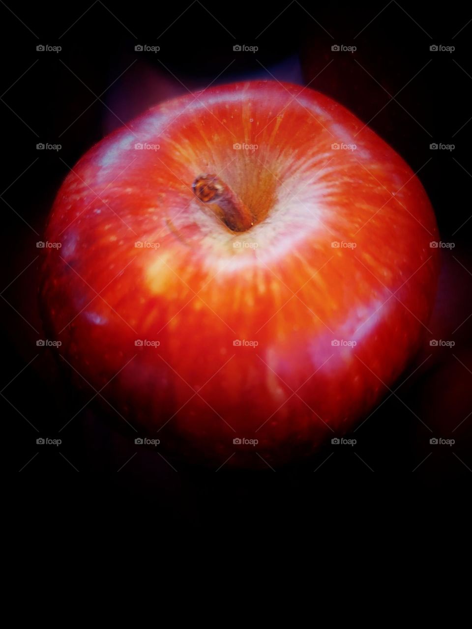 A delicious apple close-up.  An image that awakens the will .