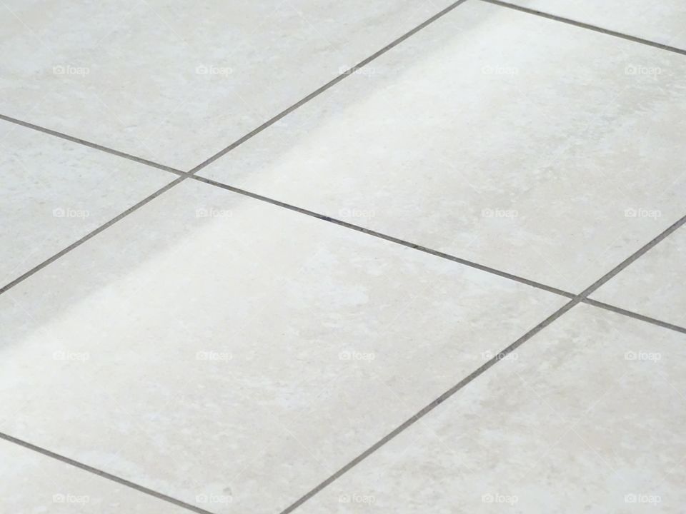 Tile grid in white
