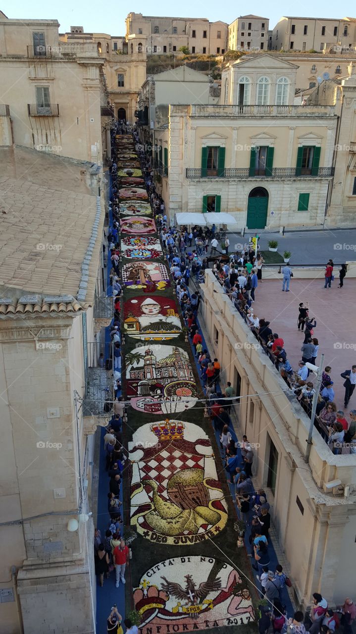 manifestazione infiorata Noto Siracusa