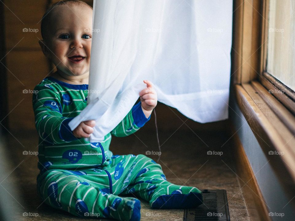 Baby in window3