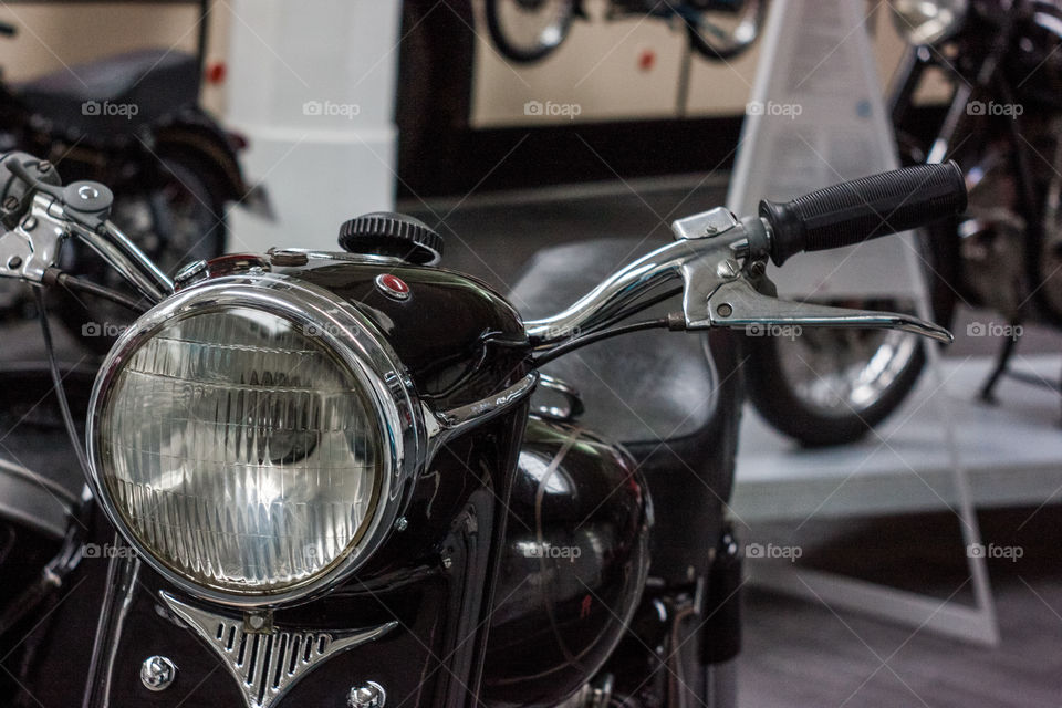 Retro motorcycle light and handlebar