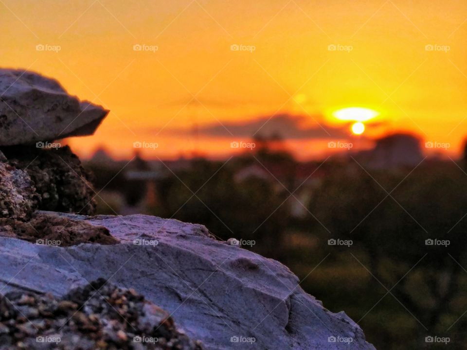 This sunset rocks
