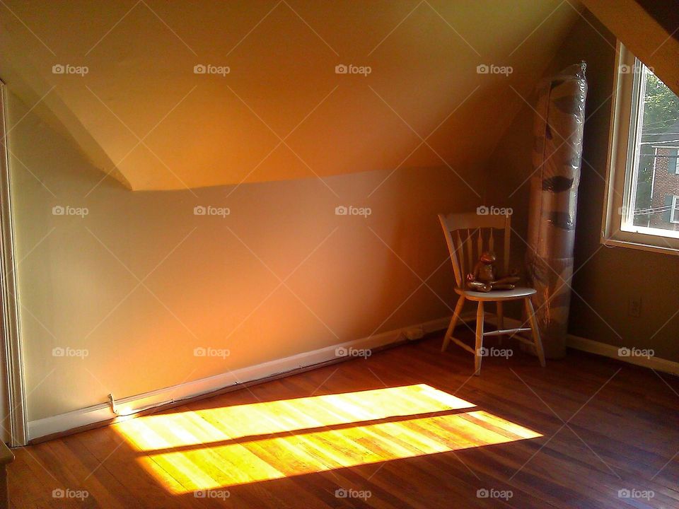 Sunshine in an empty room