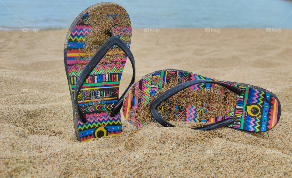 Flip-flop in the hot sand