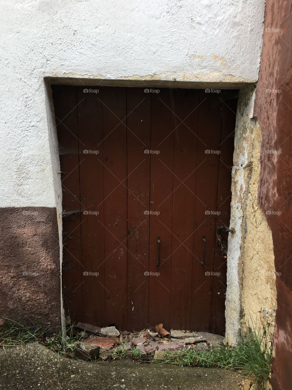 Hidden Entrance 