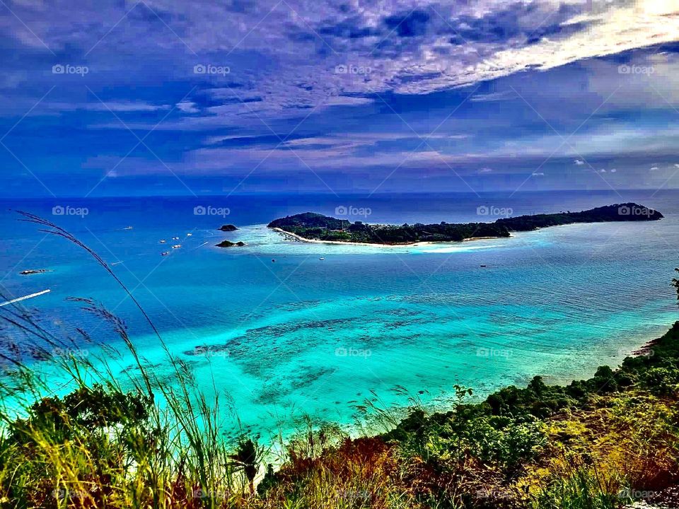 Colourful seascape and island 🇹🇭 AMR Wozko