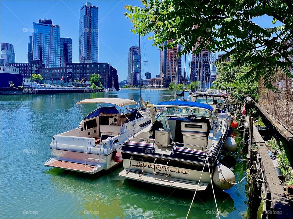 “Newtown Creek” by the “Pulaski Bridge” in LIC, Queens is truly a beautiful place to be with its various kinds of boats, sailboats, motorboats and houseboats many of which provide a home on the water for its inhabitants. 2023. Hypnotic Productions
