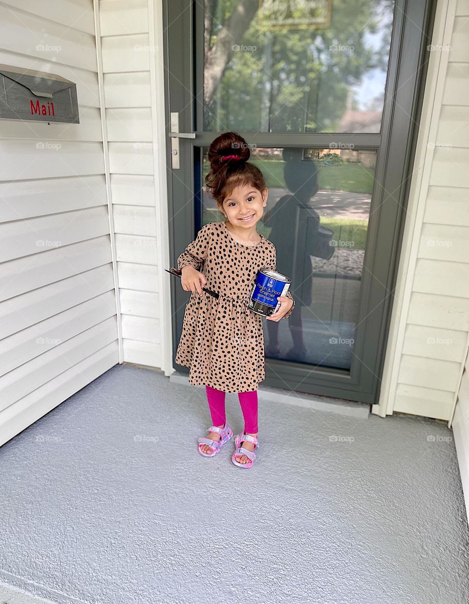 Toddler girl advertising Sherwin Williams paint, painting porches, painting with mommy, product placement 