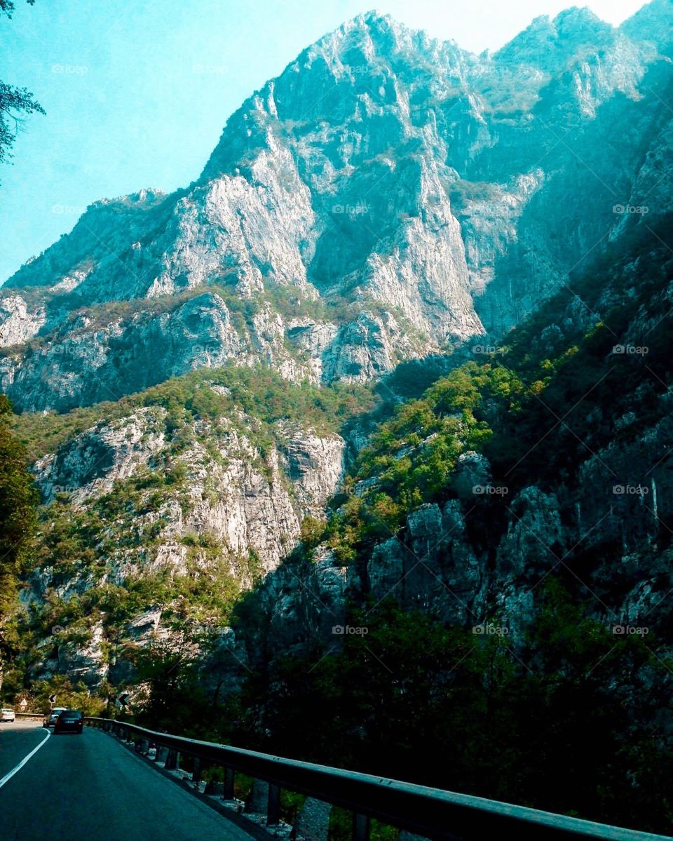 Sightseeing in the beautiful Montenegro mountains