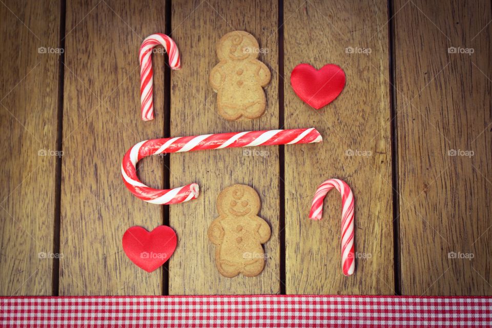 Candy canes, gingerbread men and hearts