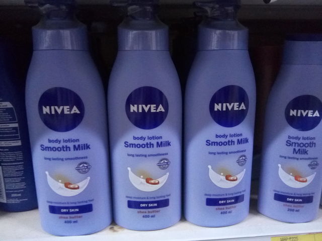 NIVEA BODY LOTION FOR SMOOTH SKIN