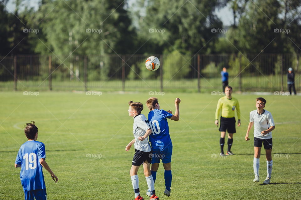 Football teen play 